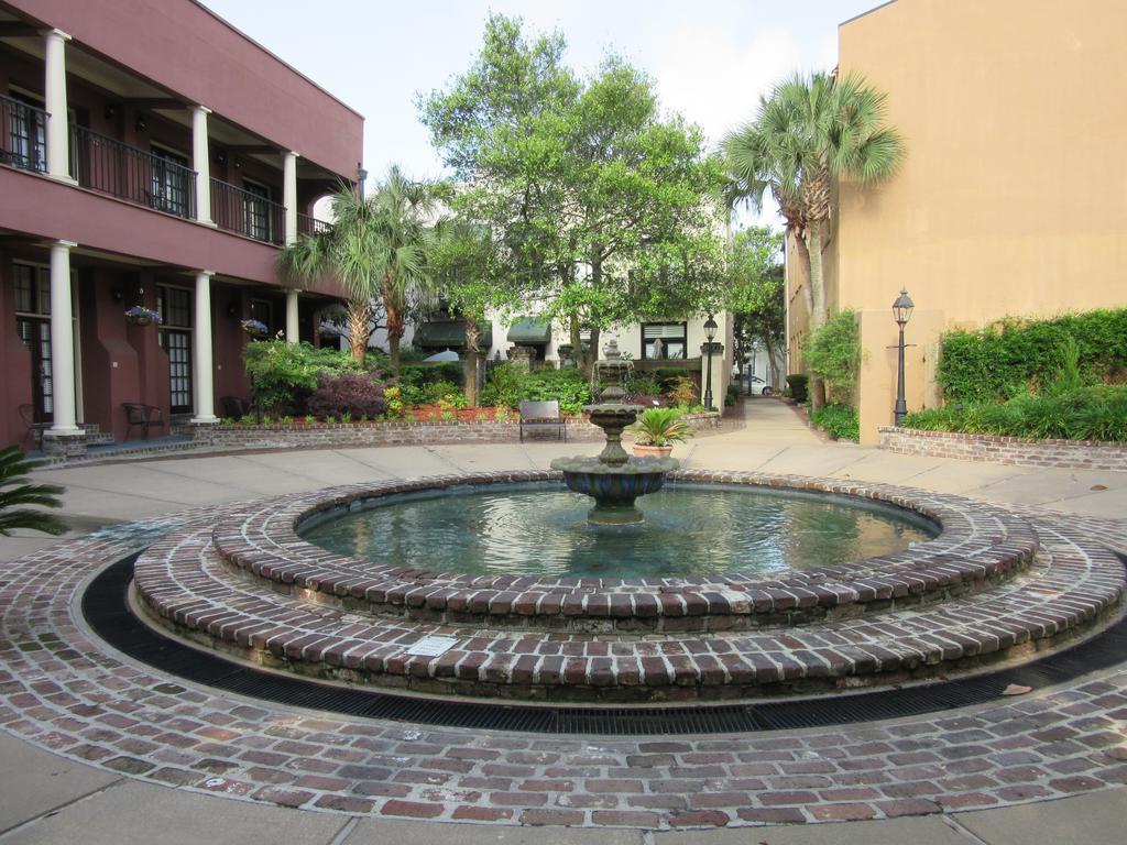 The Lodge Alley Inn Charleston Extérieur photo
